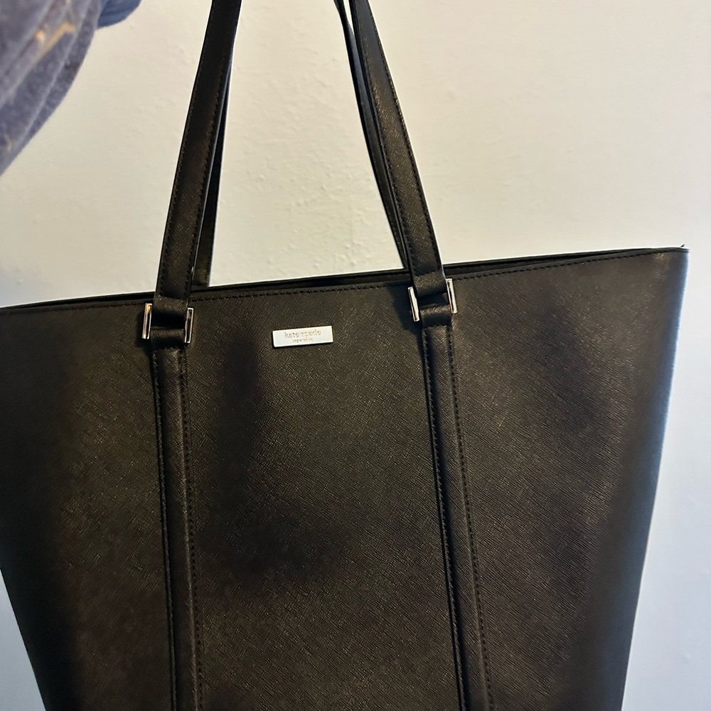 Kate Spade - Black Tote Bag - as is condition- broken zipper